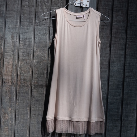 LOGO by Lori Goldstein Tops - LOGO Layers xxs tank top